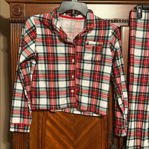 Tahari Girl’s Plaid Pajama Set - Red, Black, Green and White - Picture 3 of 8
